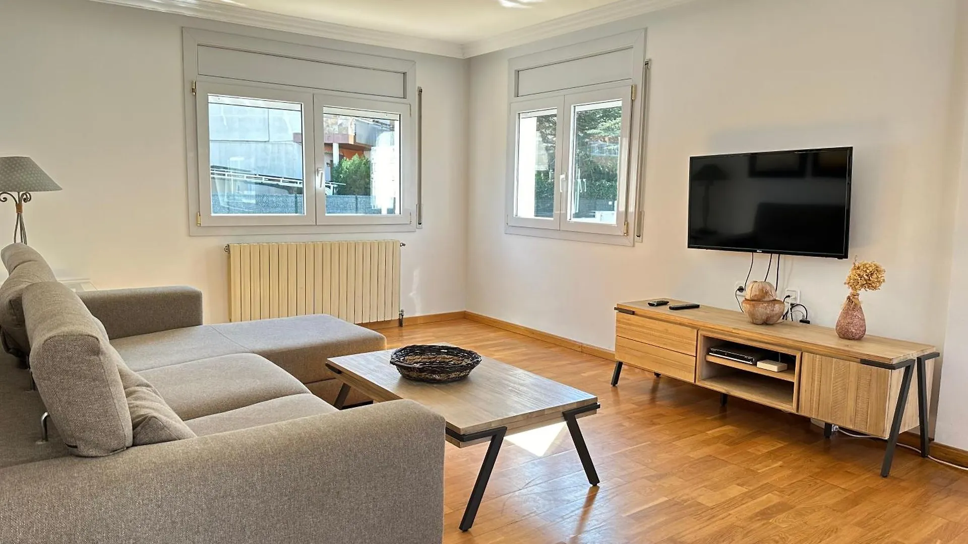 Holiday home Agi Riu Segre Villa Roses
