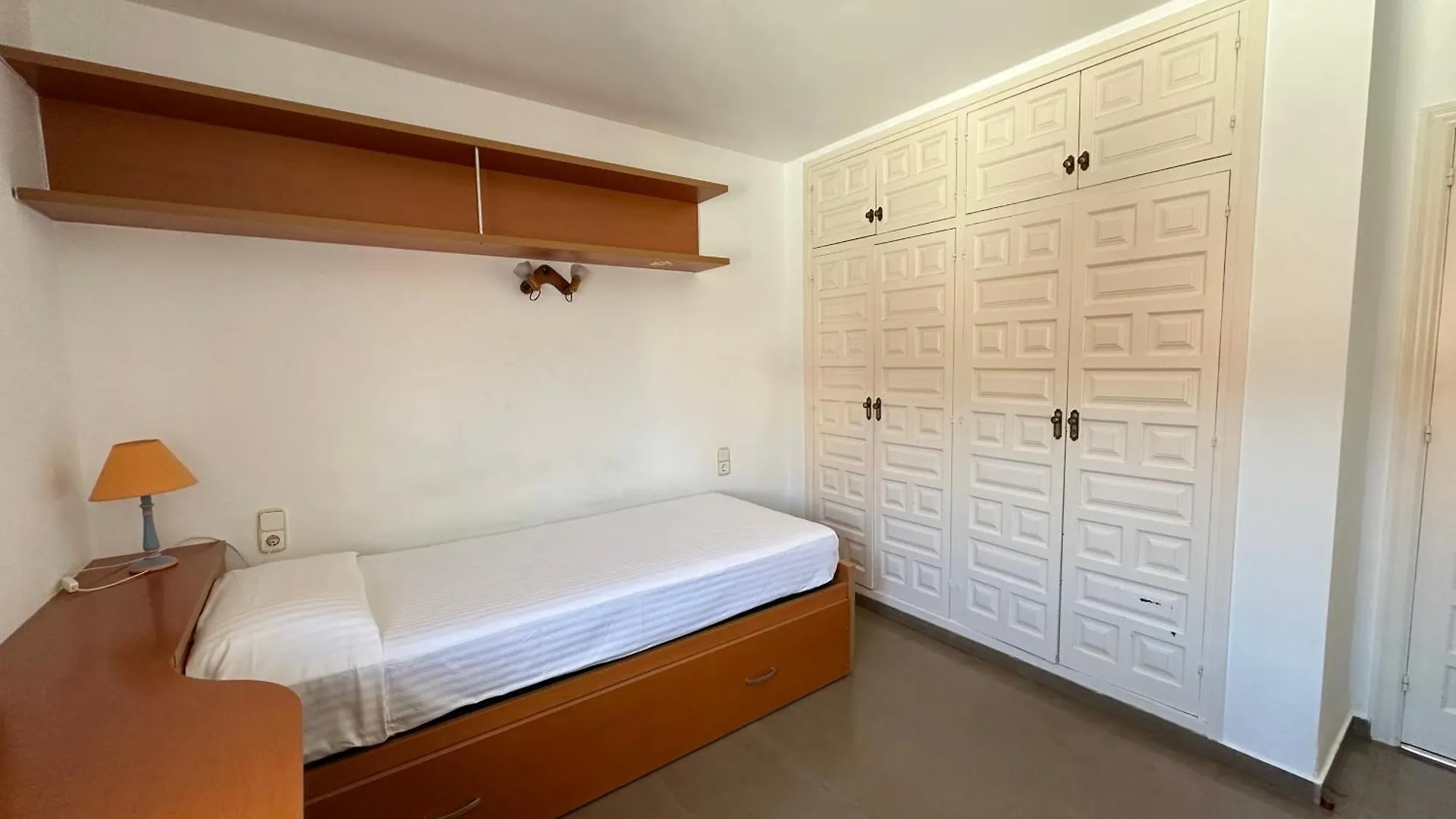 Holiday home Agi Riu Segre Villa Roses Spain